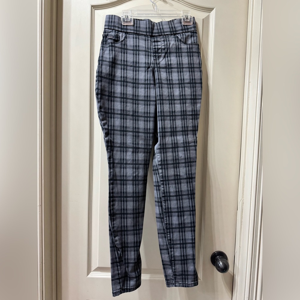 Nine West Women's Black and Gray Plaid Leggings